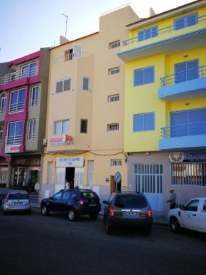 Spacious apartment in Mindelo, mountain view, 164 m²